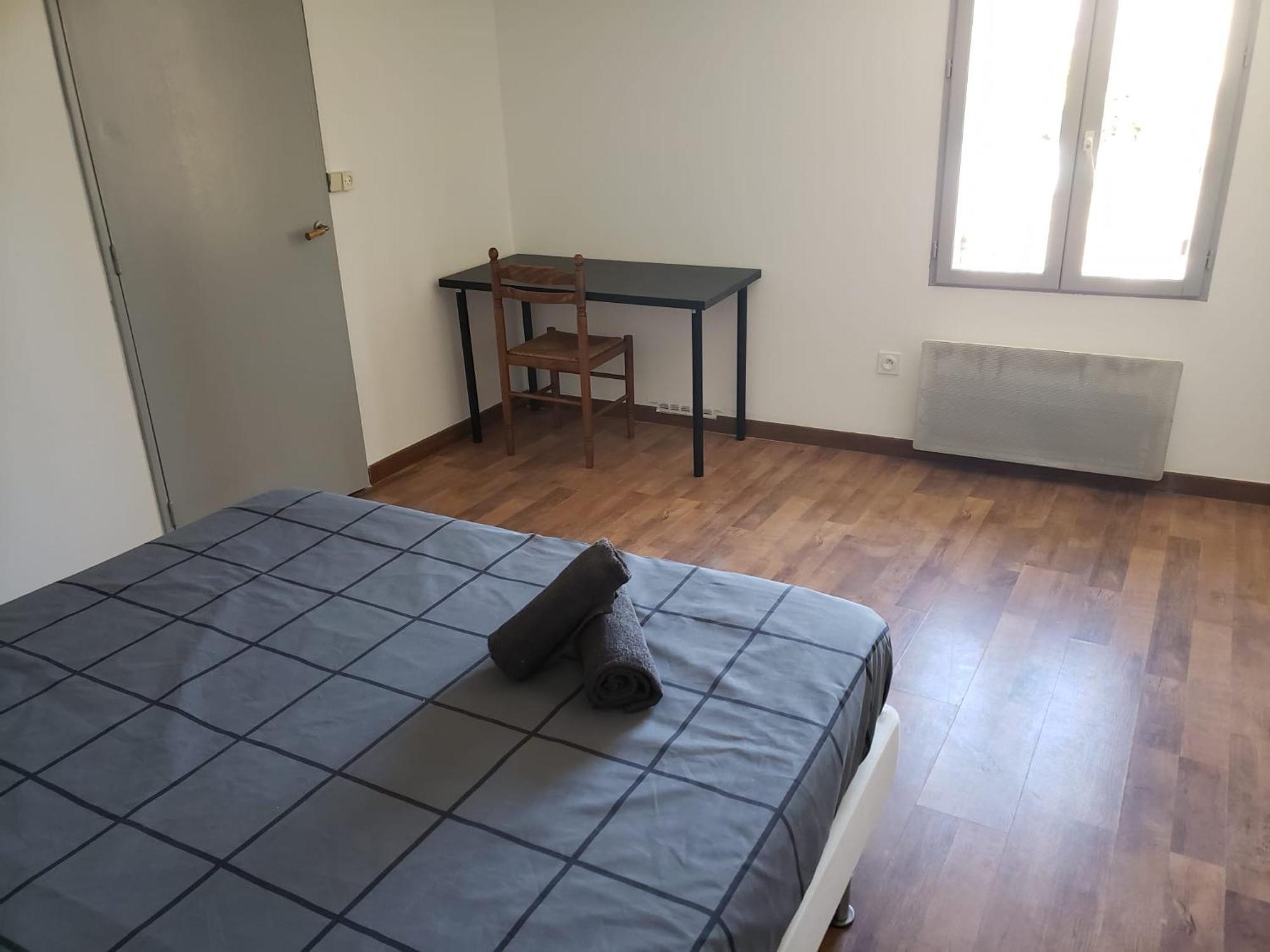 Chambres Meublees Et Spacieuses LʼIsle-Jourdain 部屋 写真